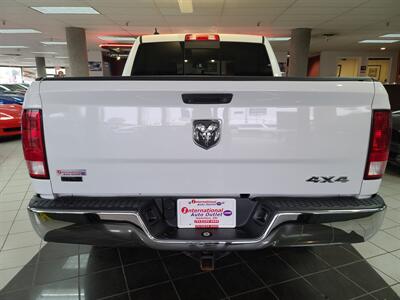 2016 RAM 1500 SLT CREW CAB4X4   - Photo 6 - Hamilton, OH 45015