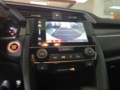 2017 Honda Civic Sport Touring 4DR HATCHBACK   - Photo 17 - Hamilton, OH 45015