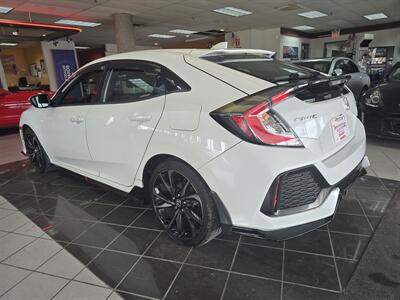 2017 Honda Civic Sport Touring 4DR HATCHBACK   - Photo 6 - Hamilton, OH 45015