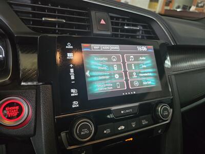 2017 Honda Civic Sport Touring 4DR HATCHBACK   - Photo 18 - Hamilton, OH 45015