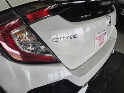 2017 Honda Civic Sport Touring 4DR HATCHBACK   - Photo 24 - Hamilton, OH 45015