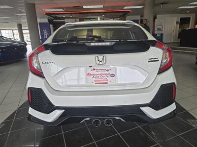 2017 Honda Civic Sport Touring 4DR HATCHBACK   - Photo 5 - Hamilton, OH 45015