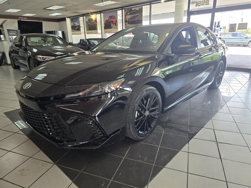 2025 Toyota Camry SE 4DR SEDAN   - Photo 1 - Hamilton, OH 45015
