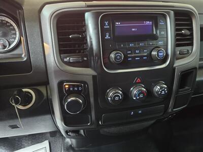 2017 RAM 1500 Tradesman 4DR QUAD CAB   - Photo 16 - Hamilton, OH 45015