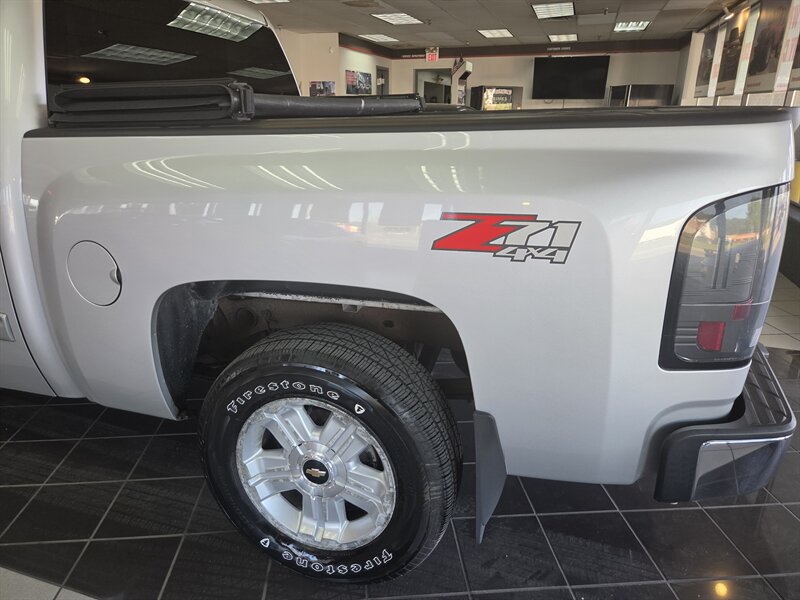 2012 Chevrolet Silverado 1500 LTZ CREW CAB 4X4 - Photo 10 - Hamilton, OH 45015