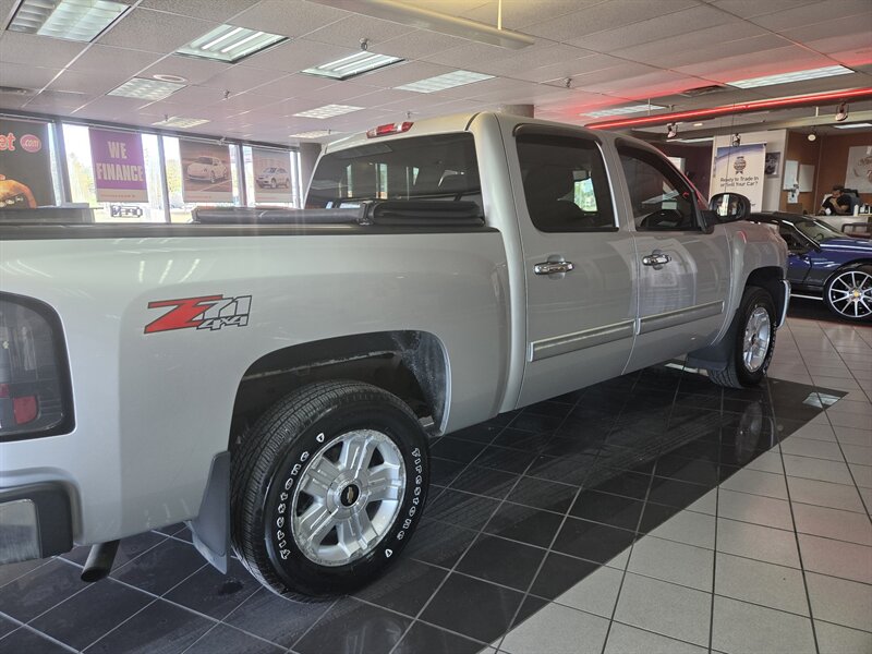 2012 Chevrolet Silverado 1500 LTZ CREW CAB 4X4 - Photo 7 - Hamilton, OH 45015