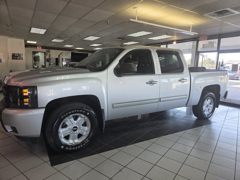 2012 Chevrolet Silverado 1500 LTZ CREW CAB 4X4   - Photo 1 - Hamilton, OH 45015