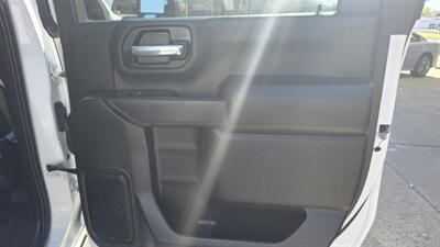 2021 Chevrolet Silverado 2500 Work Truck CREW CAB   - Photo 23 - Hamilton, OH 45015