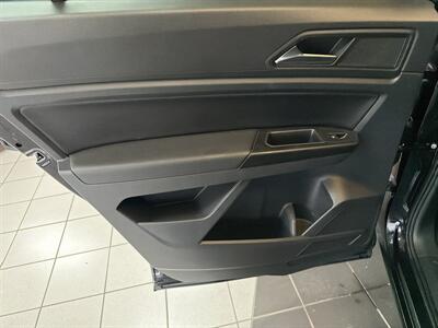 2020 Volkswagen Atlas Cross Sport V6 SEL R-Line 4Motion 4DR SUV AWD   - Photo 23 - Hamilton, OH 45015