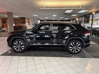 2020 Volkswagen Atlas Cross Sport V6 SEL R-Line 4Motion 4DR SUV AWD   - Photo 2 - Hamilton, OH 45015