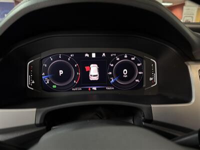 2020 Volkswagen Atlas Cross Sport V6 SEL R-Line 4Motion 4DR SUV AWD   - Photo 12 - Hamilton, OH 45015