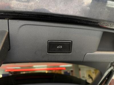 2020 Volkswagen Atlas Cross Sport V6 SEL R-Line 4Motion 4DR SUV AWD   - Photo 31 - Hamilton, OH 45015