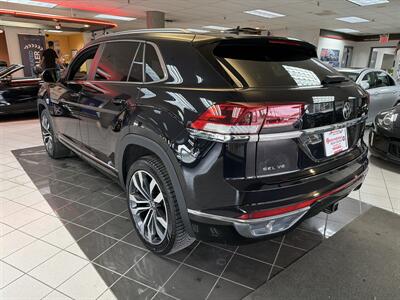 2020 Volkswagen Atlas Cross Sport V6 SEL R-Line 4Motion 4DR SUV AWD   - Photo 8 - Hamilton, OH 45015