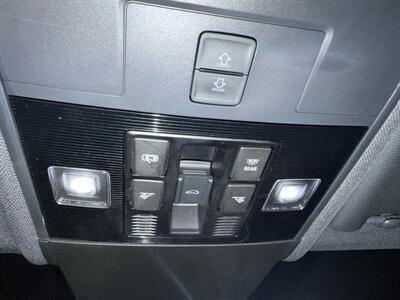 2020 Volkswagen Atlas Cross Sport V6 SEL R-Line 4Motion 4DR SUV AWD   - Photo 19 - Hamilton, OH 45015