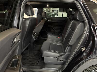 2020 Volkswagen Atlas Cross Sport V6 SEL R-Line 4Motion 4DR SUV AWD   - Photo 22 - Hamilton, OH 45015