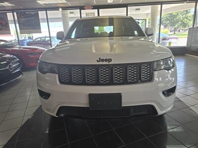 2017 Jeep Grand Cherokee Altitude 4DR SUV 4X4   - Photo 2 - Hamilton, OH 45015