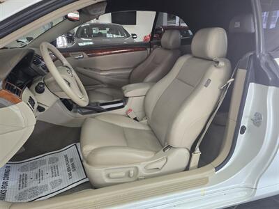 2007 Toyota Camry SE V6 2DR CONVERTIBLE   - Photo 9 - Hamilton, OH 45015