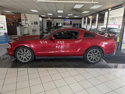 2012 Ford Mustang GT - Photo 2 - Hamilton, OH 45015