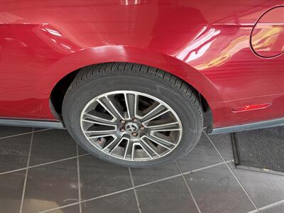 2012 Ford Mustang GT - Photo 18 - Hamilton, OH 45015
