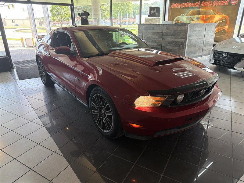 2012 Ford Mustang GT - Photo 3 - Hamilton, OH 45015