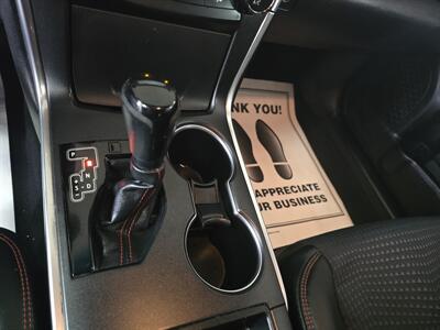 2015 Toyota Camry SE 4DR SEDAN   - Photo 20 - Hamilton, OH 45015