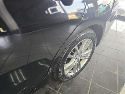 2015 Toyota Camry SE 4DR SEDAN   - Photo 28 - Hamilton, OH 45015