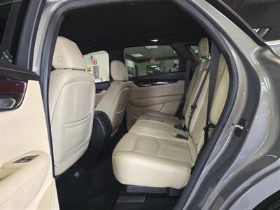 2018 Cadillac XT5 Luxury Collection 4DR SUV AWD   - Photo 10 - Hamilton, OH 45015