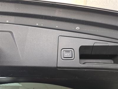 2018 Cadillac XT5 Luxury Collection 4DR SUV AWD   - Photo 30 - Hamilton, OH 45015