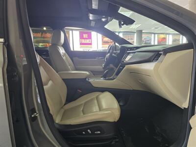 2018 Cadillac XT5 Luxury Collection 4DR SUV AWD   - Photo 13 - Hamilton, OH 45015