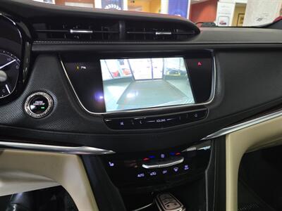 2018 Cadillac XT5 Luxury Collection 4DR SUV AWD   - Photo 22 - Hamilton, OH 45015