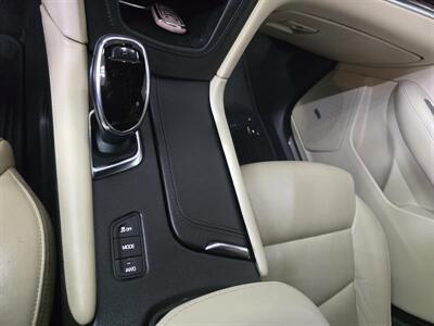 2018 Cadillac XT5 Luxury Collection 4DR SUV AWD   - Photo 19 - Hamilton, OH 45015