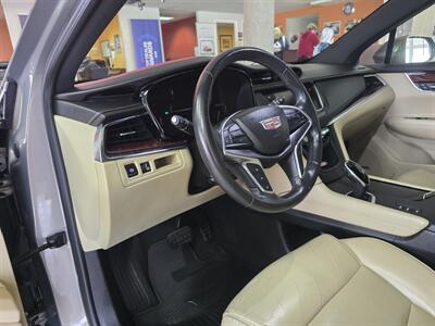 2018 Cadillac XT5 Luxury Collection 4DR SUV AWD   - Photo 8 - Hamilton, OH 45015