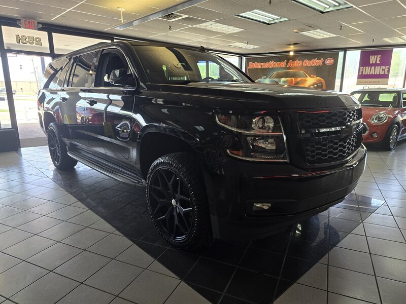 2015 Chevrolet Suburban LT 4DR SUV 4X4 - Photo 3 - Hamilton, OH 45015
