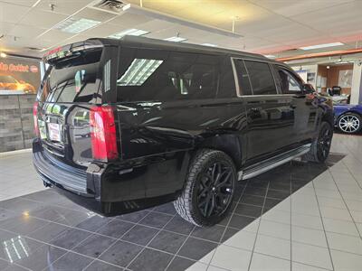 2015 Chevrolet Suburban LT 4DR SUV 4X4 - Photo 4 - Hamilton, OH 45015