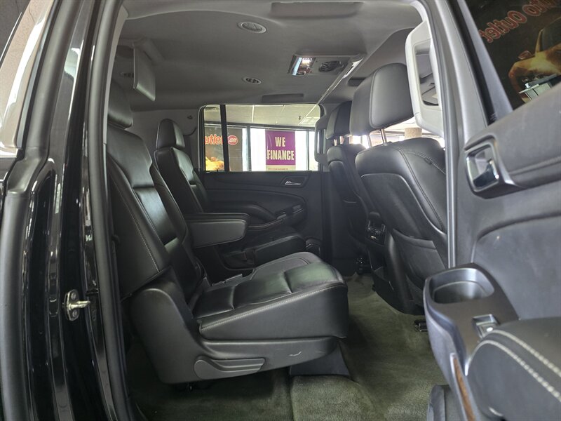 2015 Chevrolet Suburban LT 4DR SUV 4X4 - Photo 19 - Hamilton, OH 45015