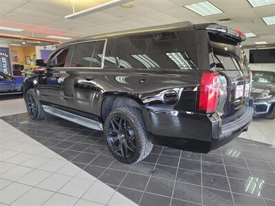 2015 Chevrolet Suburban LT 4DR SUV 4X4 - Photo 6 - Hamilton, OH 45015