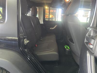 2013 Jeep Wrangler Unlimited Sahara 4X4 4DR SUV - Photo 16 - Hamilton, OH 45015