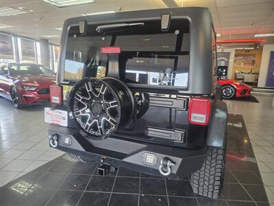 2013 Jeep Wrangler Unlimited Sahara 4X4 4DR SUV - Photo 5 - Hamilton, OH 45015