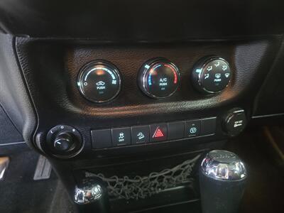 2013 Jeep Wrangler Unlimited Sahara 4X4 4DR SUV - Photo 23 - Hamilton, OH 45015