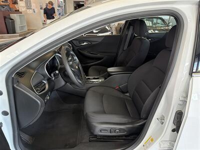 2024 Chevrolet Malibu LT 4DR SEDAN w/1LT - Photo 9 - Hamilton, OH 45015