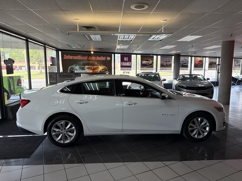 2024 Chevrolet Malibu LT 4DR SEDAN w/1LT - Photo 5 - Hamilton, OH 45015