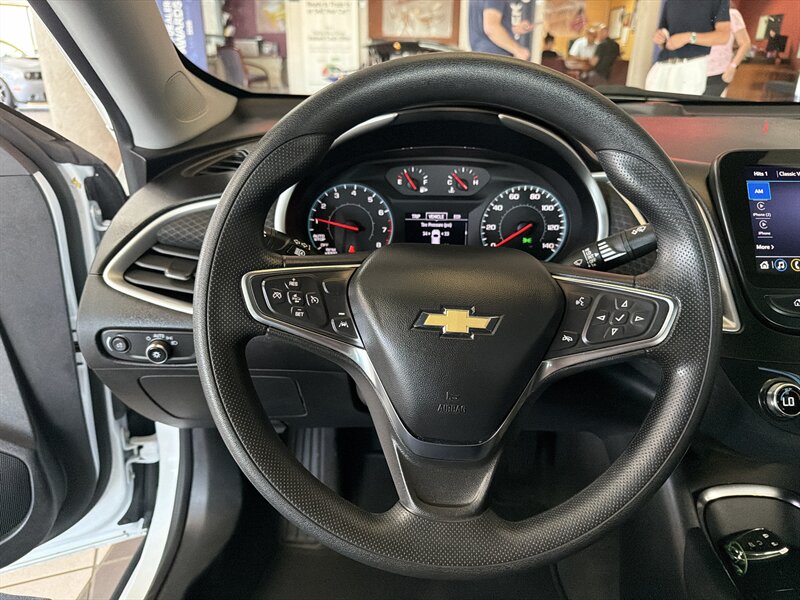 2024 Chevrolet Malibu LT 4DR SEDAN w/1LT - Photo 12 - Hamilton, OH 45015