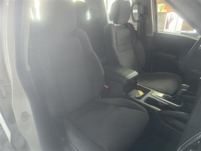 2022 Nissan Frontier S 4DR CREW PICKUP - Photo 14 - Hamilton, OH 45015