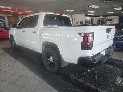 2022 Nissan Frontier S 4DR CREW PICKUP - Photo 6 - Hamilton, OH 45015