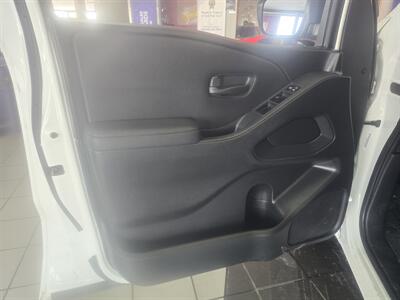 2022 Nissan Frontier S 4DR CREW PICKUP - Photo 7 - Hamilton, OH 45015