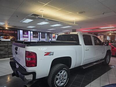 2014 Chevrolet Silverado 2500 LTZ CREW CAB 4X4/Z71/V8/DIESEL   - Photo 5 - Hamilton, OH 45015