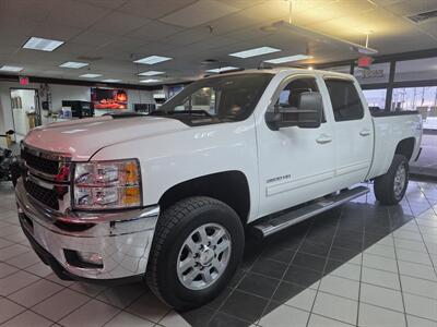 2014 Chevrolet Silverado 2500 LTZ CREW CAB 4X4/Z71/V8/DIESEL   - Photo 2 - Hamilton, OH 45015