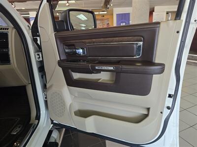 2017 RAM 1500 Laramie Longhorn 4DR CREW CAB/V8   - Photo 10 - Hamilton, OH 45015