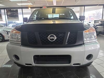 2015 Nissan Titan SV CREW CAB4X4   - Photo 3 - Hamilton, OH 45015