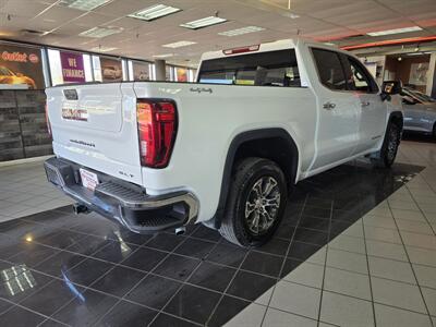 2025 GMC Sierra 1500 SLT CREW CAB4X4/V8   - Photo 6 - Hamilton, OH 45015